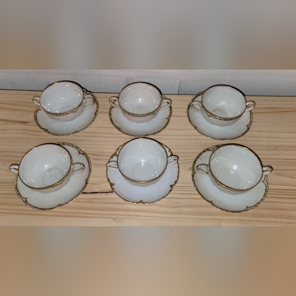 Haviland and Co. limoges cups and saucers - Picture 4 of 7